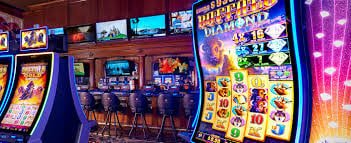 Filipino players enjoying sports betting and casino games on funalo platform